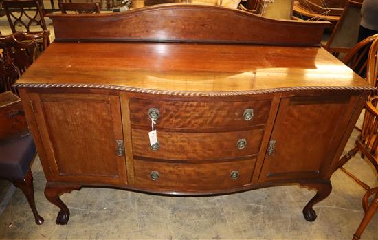 A 1920s Chippendale revival mahogany bow fronted sideboard, W.152cm, D.60cm, H.115cm